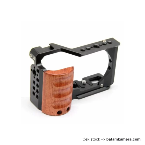 Cage Rig Sony ZV-E10 With Wooden