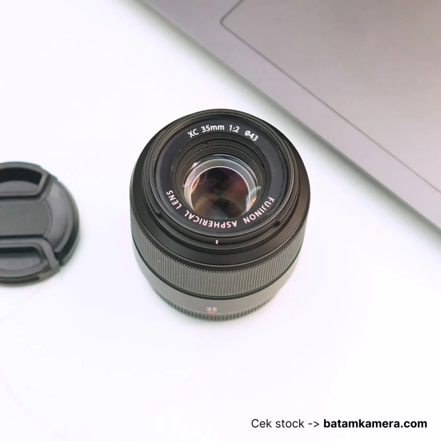 Fujifilm XC 35mm f2 - 0426